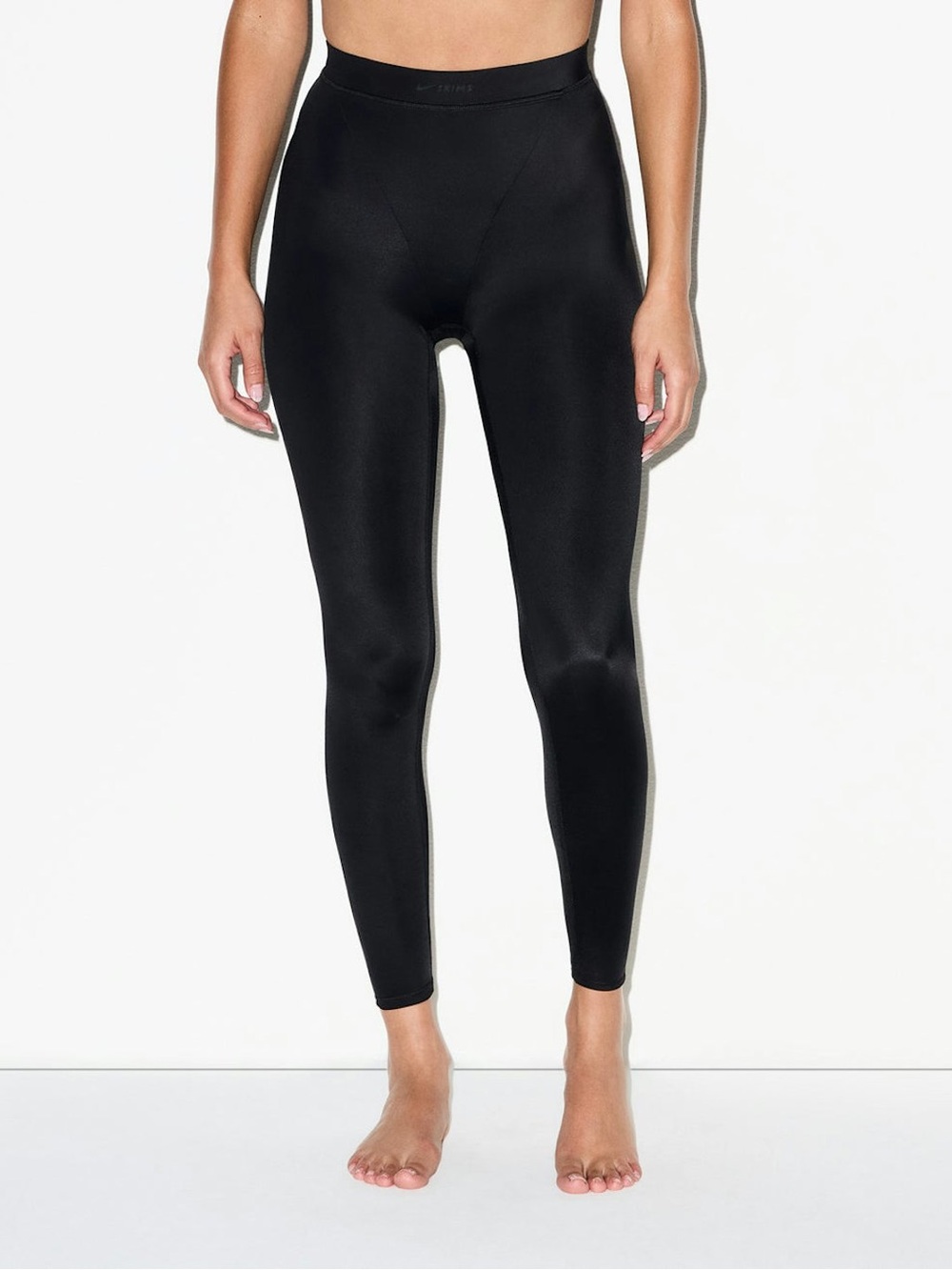 Nike skims shine v-panel legging 26 inch color obsidian